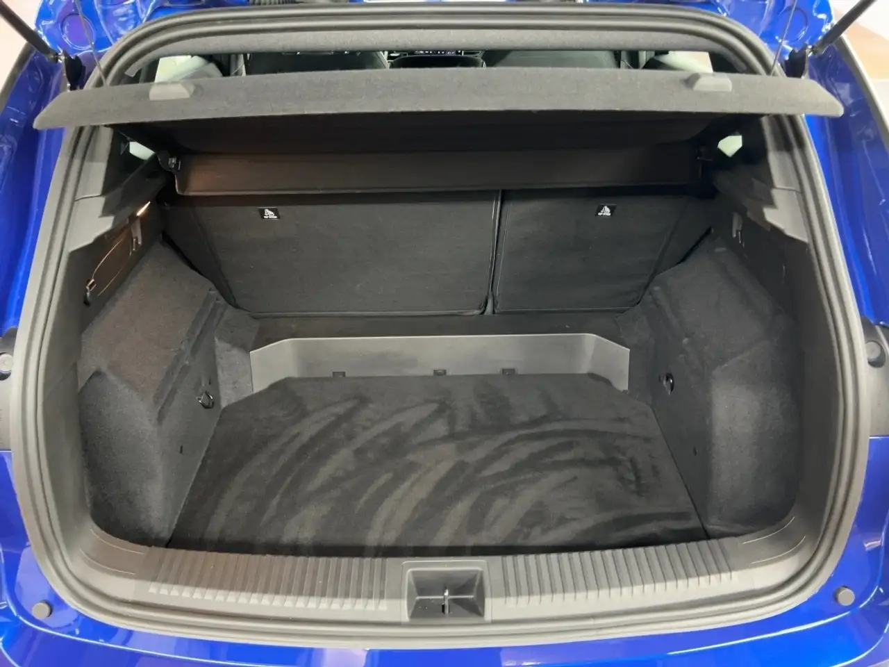 Renault Austral EVOLUTION TCe 160 AUTOMATIK SITZHEIZUNG — Galerie du véhicule 21