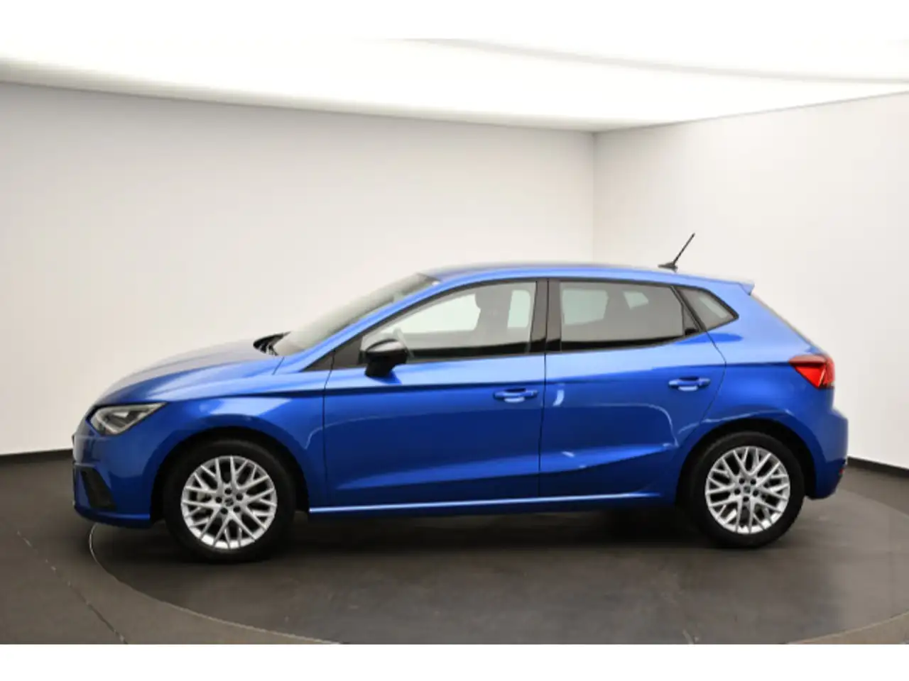 SEAT Ibiza 1.0 TSI FR LED/Navi/Rückfahrkam — Galería del vehículo 15