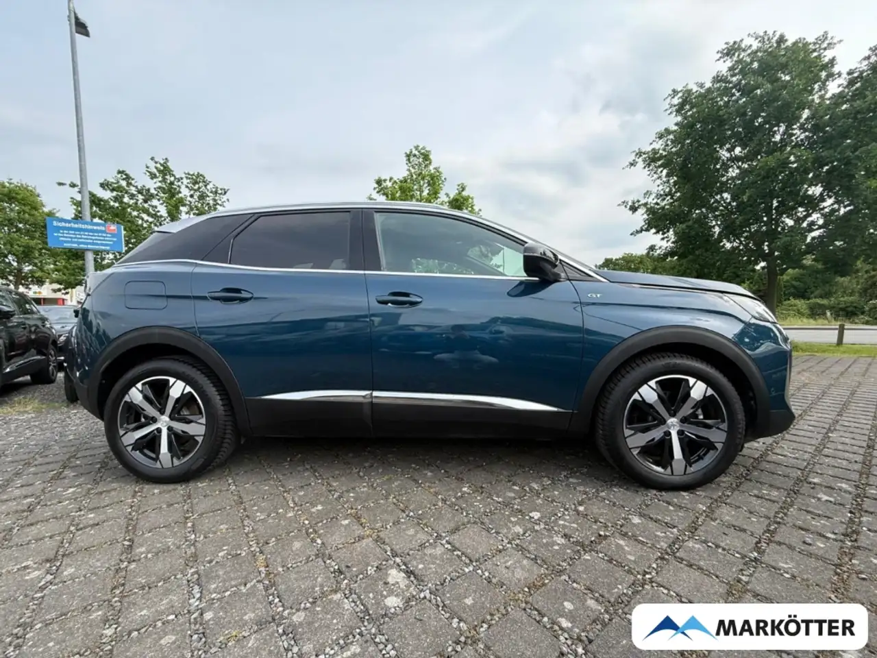 Peugeot 3008 GT ACC/BLIS/CAM/DAB/LED/NAVI/PDC/SHZ — معرض صور السيارة 4