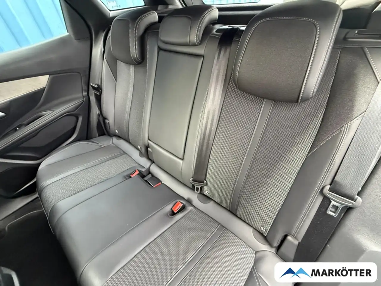 Peugeot 3008 GT ACC/BLIS/CAM/DAB/LED/NAVI/PDC/SHZ — معرض صور السيارة 29