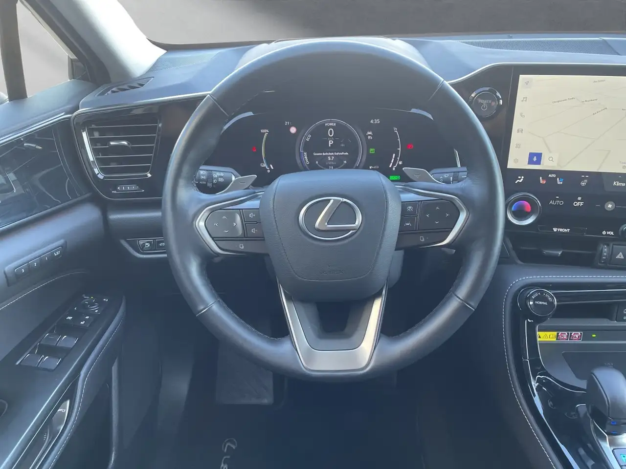 Lexus NX 450h+ Executive Interieur & Technologie Paket — Galerie du véhicule 10