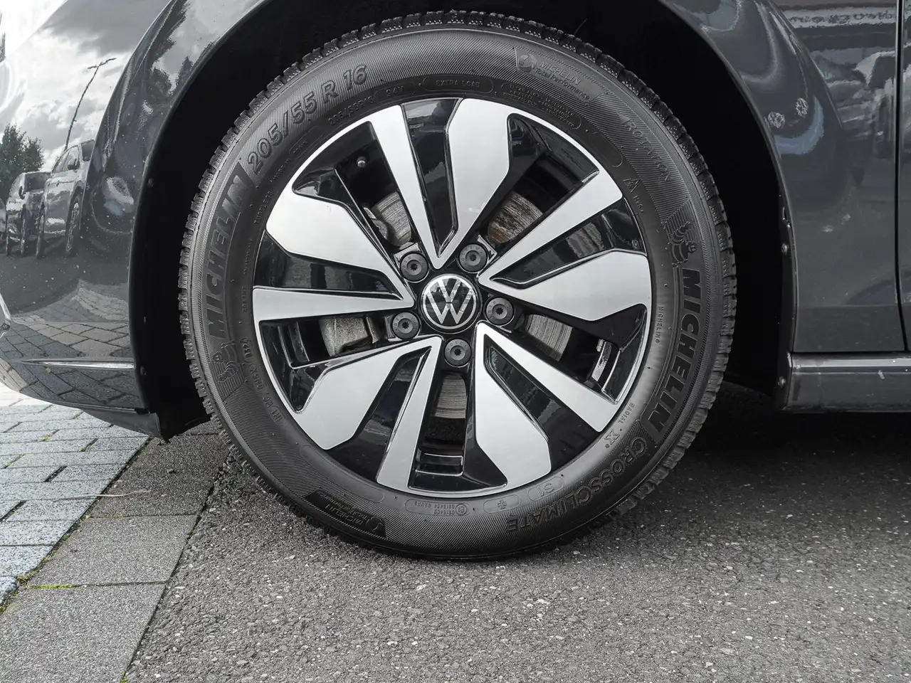 Volkswagen Golf 1.0 TSI Move LED LHZ AMBIENTE SHZ ALU — Vehicle gallery 7