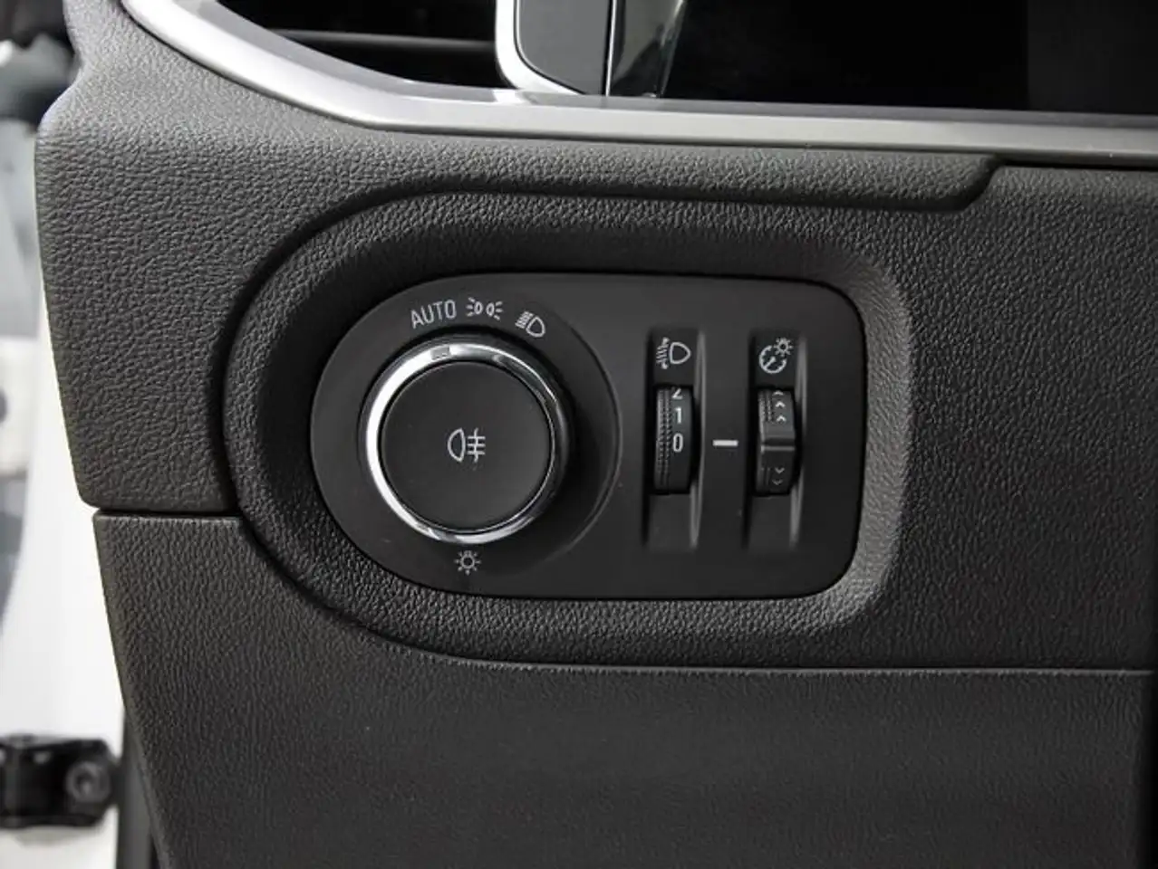 Opel Grandland 1.2T XHT MT6 S/S GS — Vehicle gallery 28