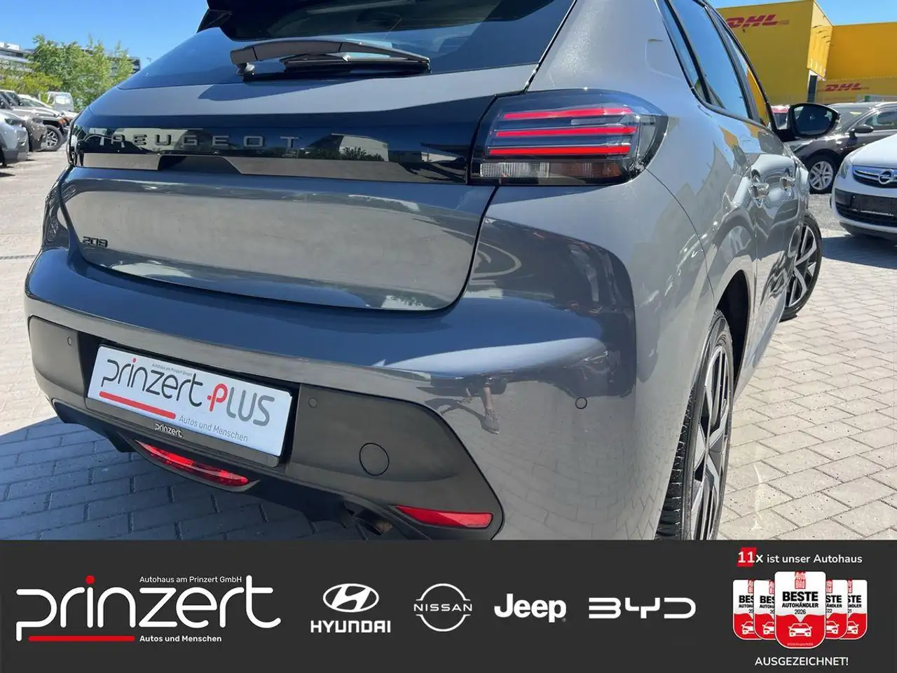 Peugeot 208 1.2 PureTech MT5 "Active" DAB+*Metallic — Vehicle gallery 16