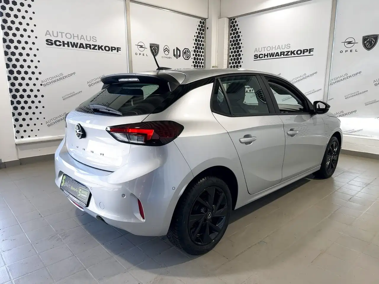 Opel Corsa F Lenk-/Sitzheizung+16'' Alu+Parkpilot v+h — Galería del vehículo 3