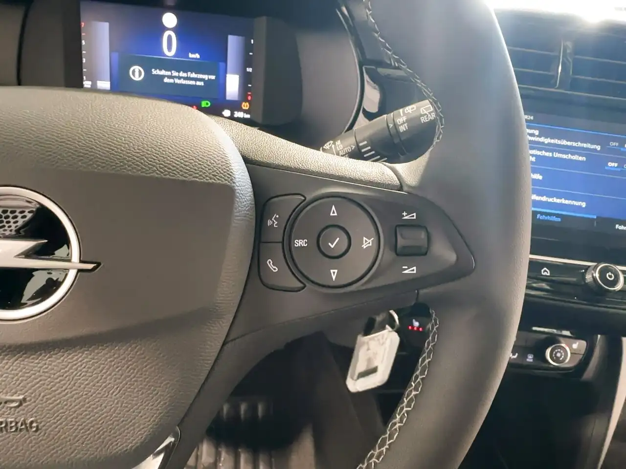 Opel Corsa F Lenk-/Sitzheizung+16'' Alu+Parkpilot v+h — Galería del vehículo 14