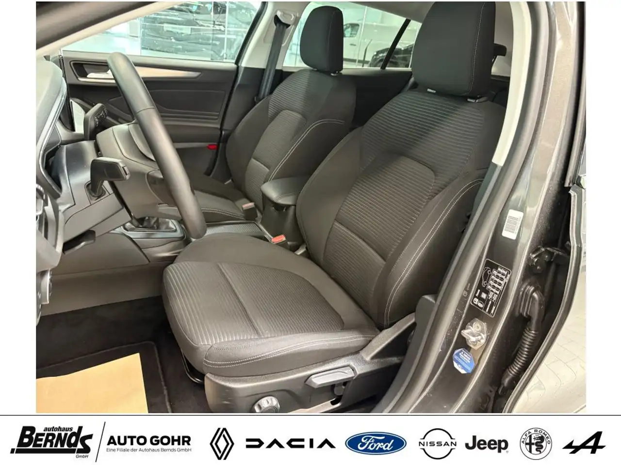 Ford Focus Turnier 1.0 EcoBoost Hybrid TITANIUM Ford Sync4 — معرض صور السيارة 12