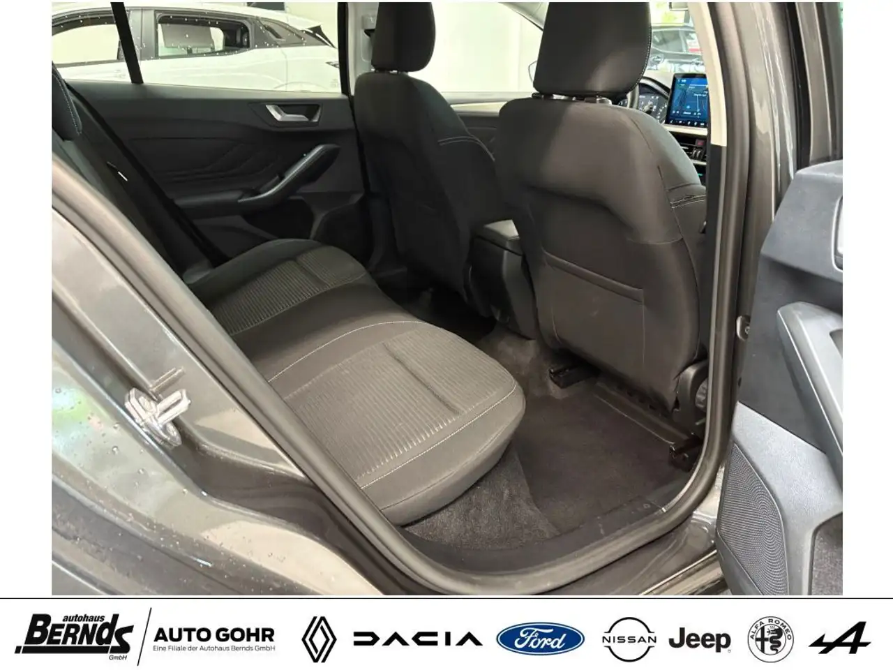Ford Focus Turnier 1.0 EcoBoost Hybrid TITANIUM Ford Sync4 — معرض صور السيارة 4
