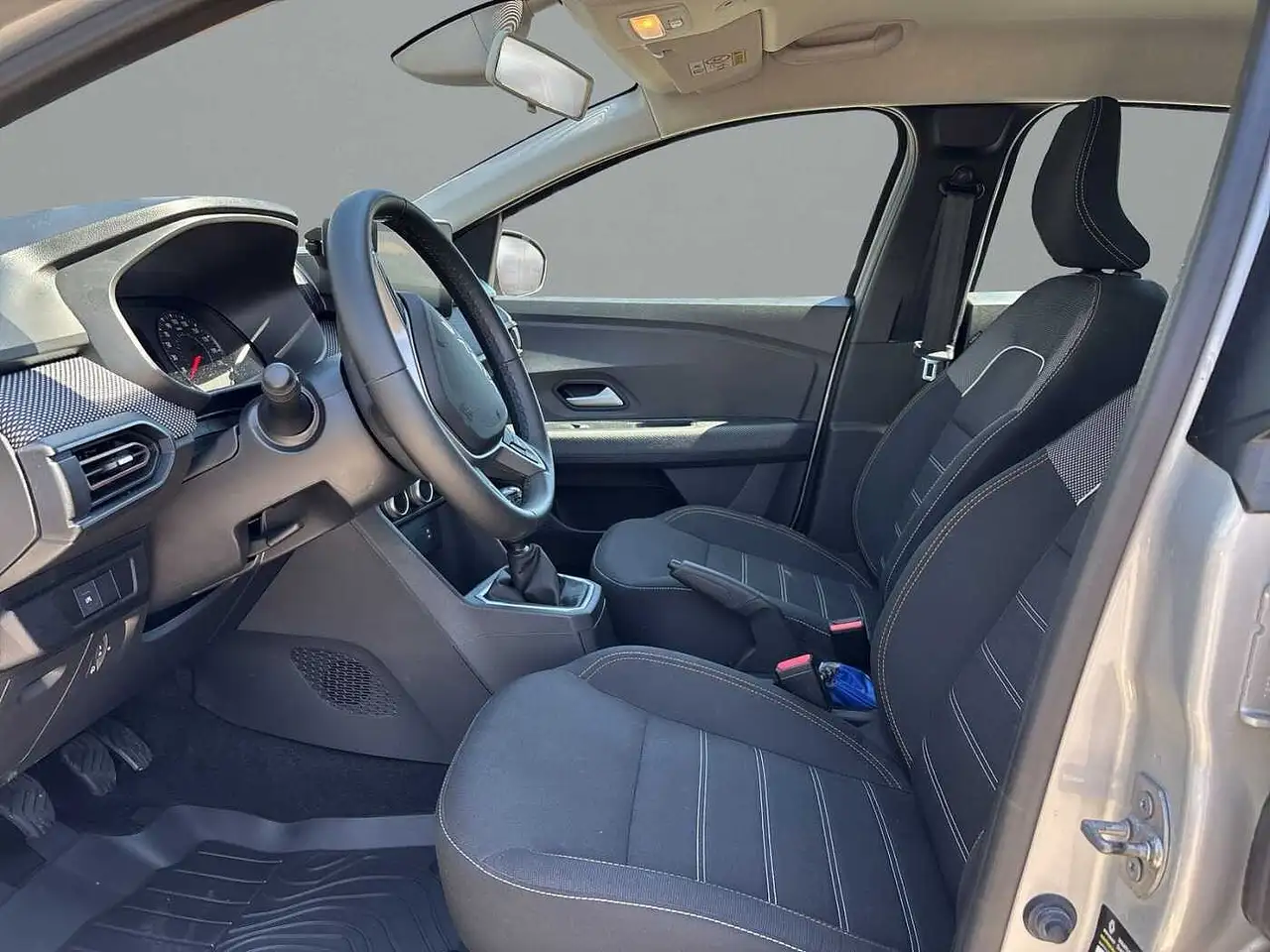 Dacia Sandero Stepway Eco-G 100 Expression PDC+Kamera SHZ Klimaa — معرض صور السيارة 11