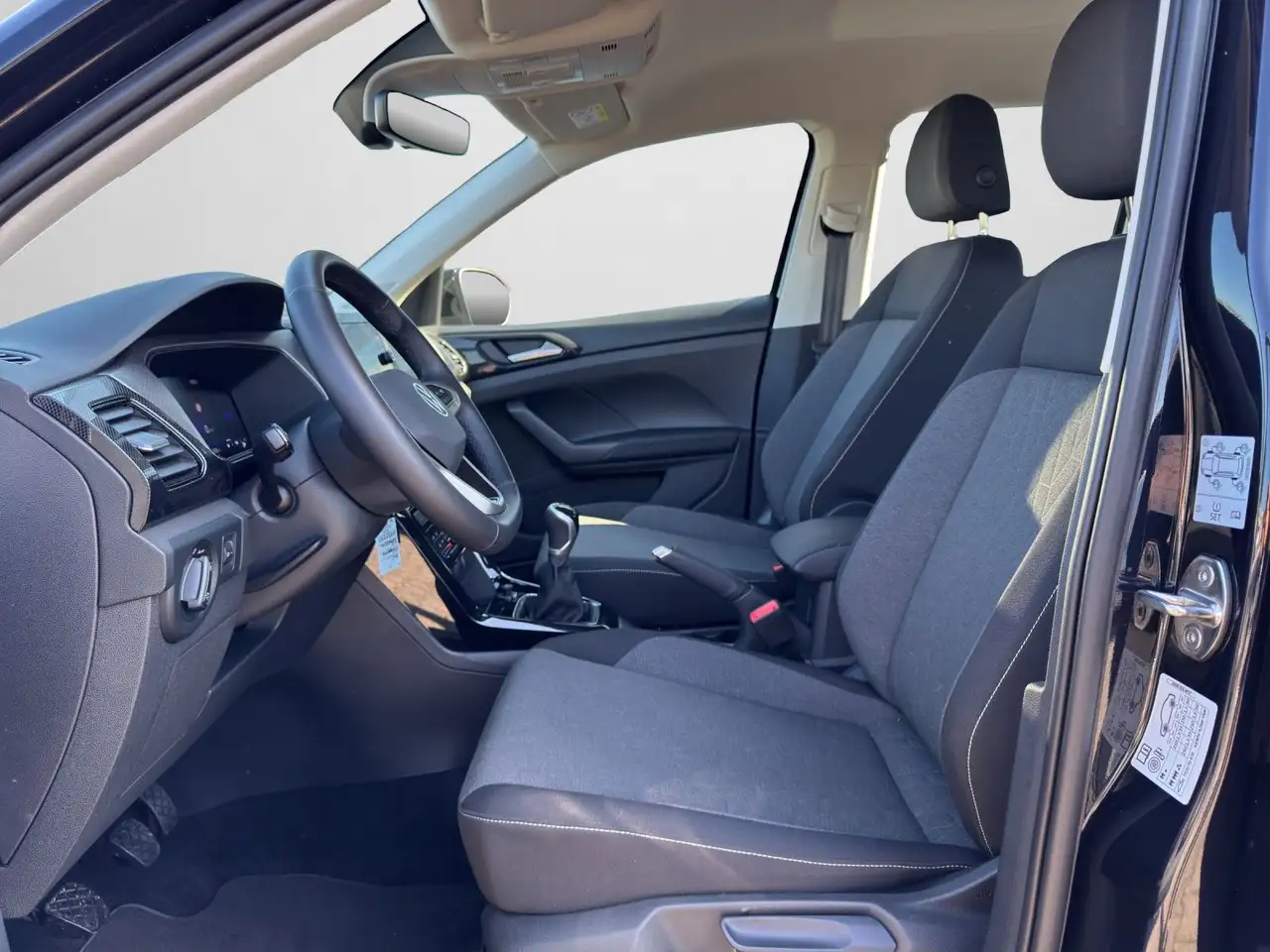 Volkswagen T-Cross Life 1.0 TSI *5J. Gar.* NAVI AHK ACC SHZ — معرض صور السيارة 13