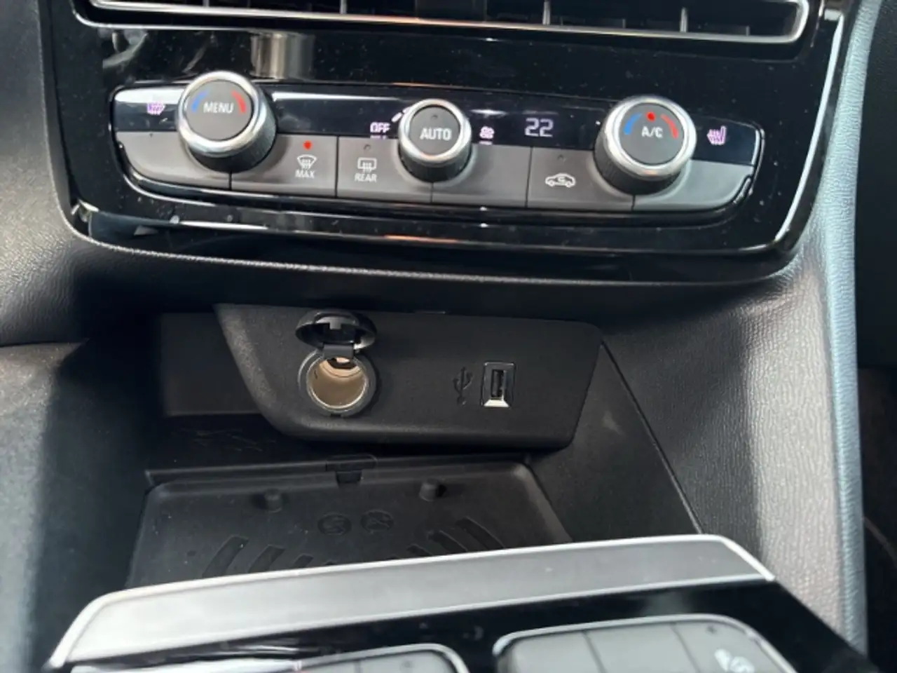 Opel Mokka Ultimate 1.2 Keyless Entry - Sitzheizung - Navigat — معرض صور السيارة 20