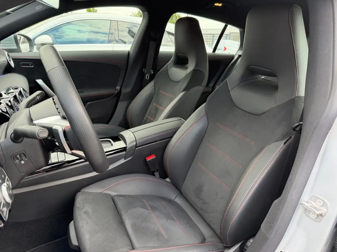 Mercedes-Benz CLA 200 SB AMG MULTI AHK KAMERA SPUR PDC SHZ — Galería del vehículo 9