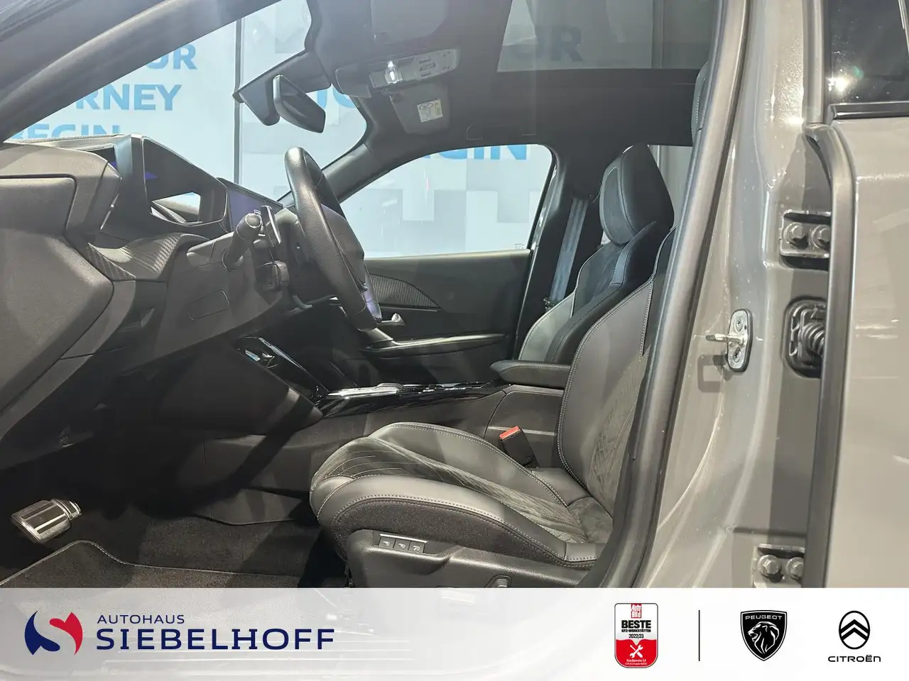 Peugeot 2008 GT PureTech 130 EAT8 — Galerie du véhicule 10