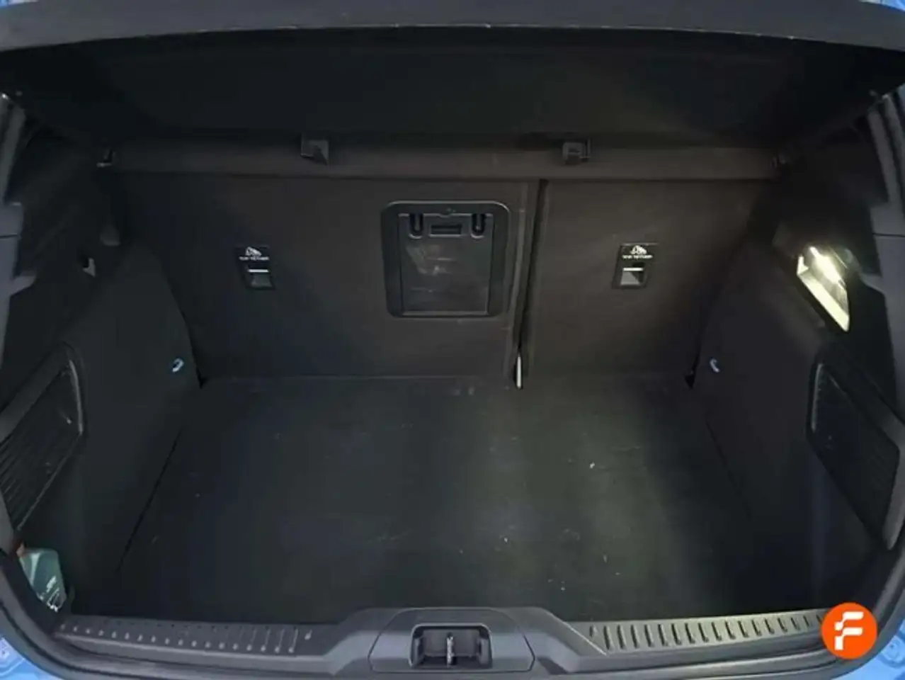 Ford Focus 2.3 Ecoboost ST Edition — Galería del vehículo 28