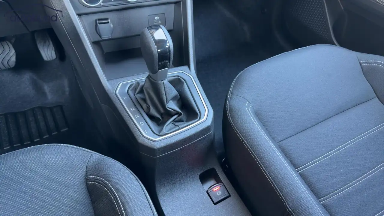 Dacia Logan Dacia Logan III 1,0 TCe 90 CVT Black Edition Alu KA LED Link NAV NBA PDC RFK Shz — معرض صور السيارة 12