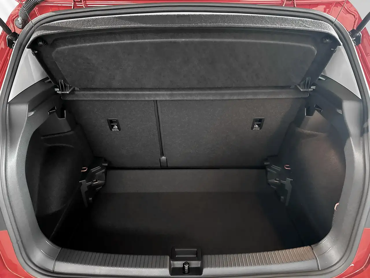 Volkswagen T-Cross 1.0 TSI DSG Style IQ.DRIVE+AHK+NAVI — معرض صور السيارة 7