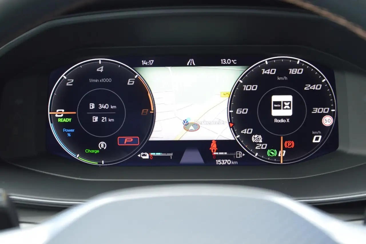 CUPRA Leon Sportstourer 1.4 e-Hybrid / RFK / SHZ / ACC / NAVI — معرض صور السيارة 11