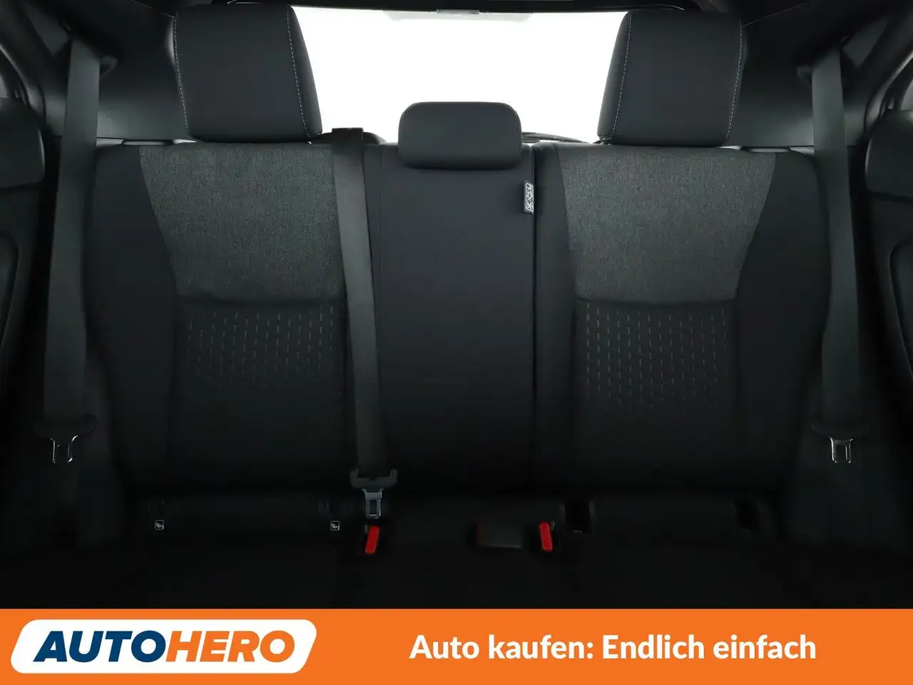 Toyota Yaris Cross 1.5 Hybrid Team Deutschland Aut*NAVI*LED*ACC*CAM* — Vehicle gallery 15
