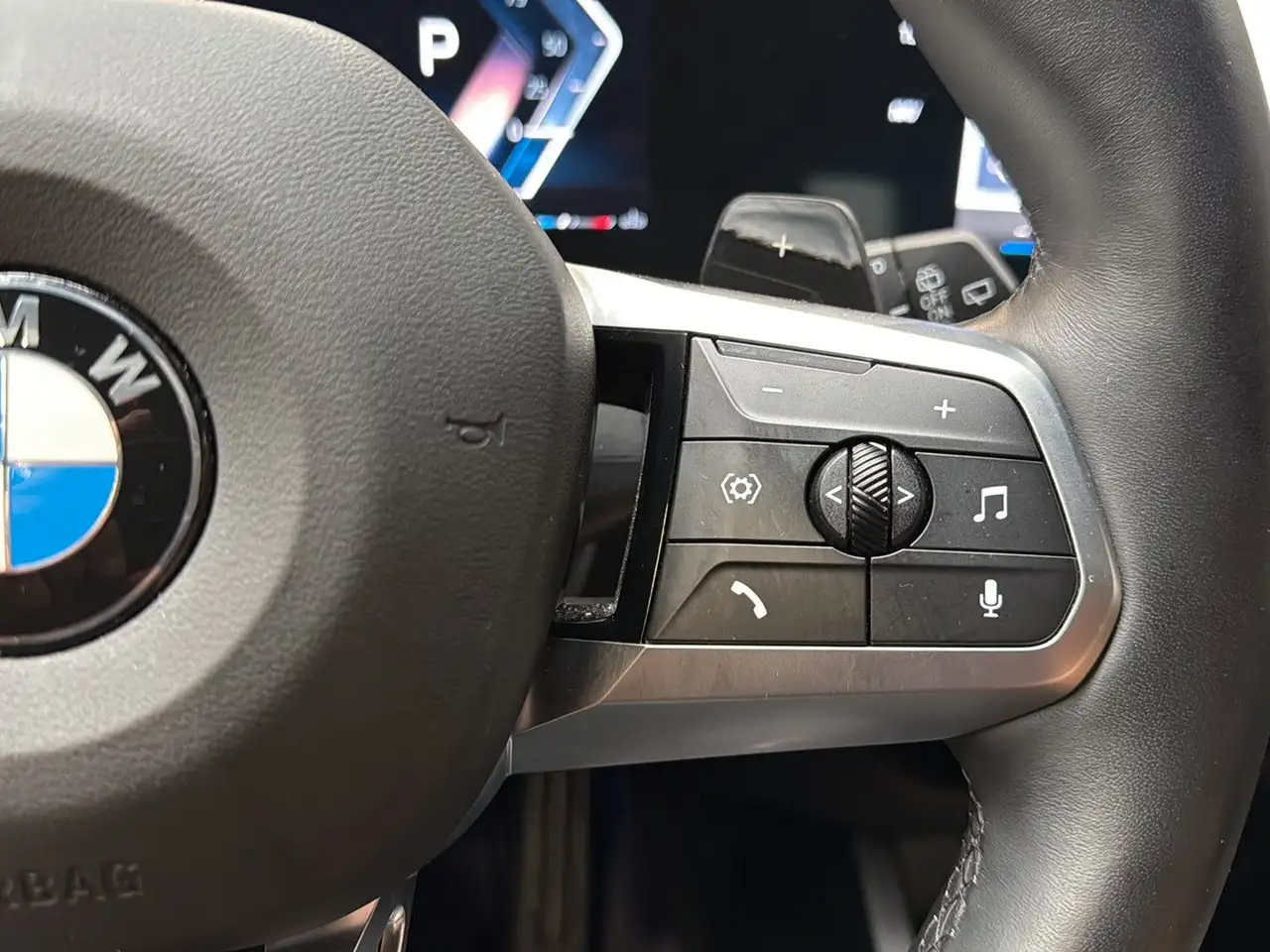 BMW 120 M Sport ACC HuD H&K KZU SHZ 2ZK QI Memory — Galerie du véhicule 19