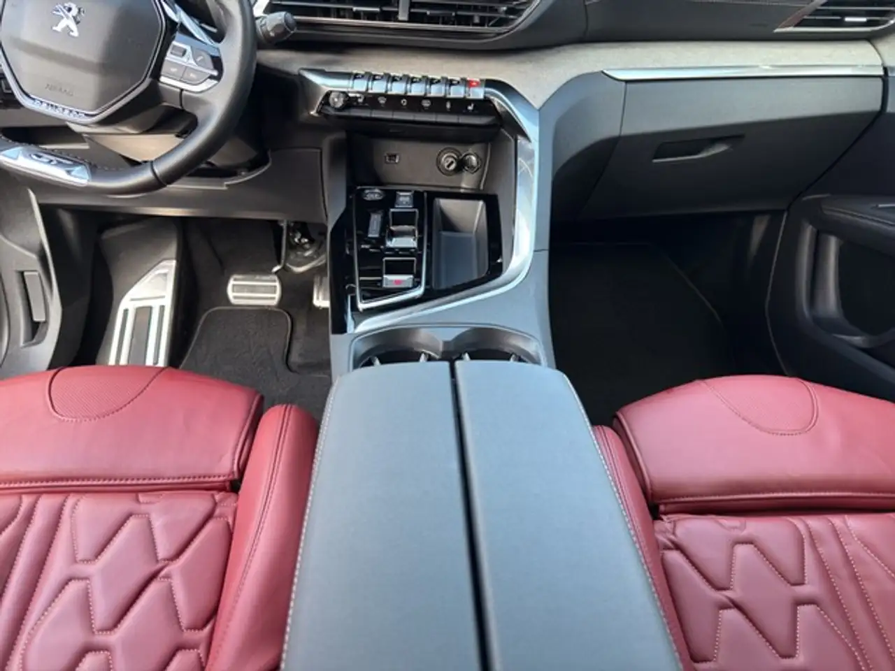 Peugeot 3008 GT HYBRID 136 e-DSC6 SCHIEBEDACH LED LEDER PDC ... — Galerie du véhicule 11