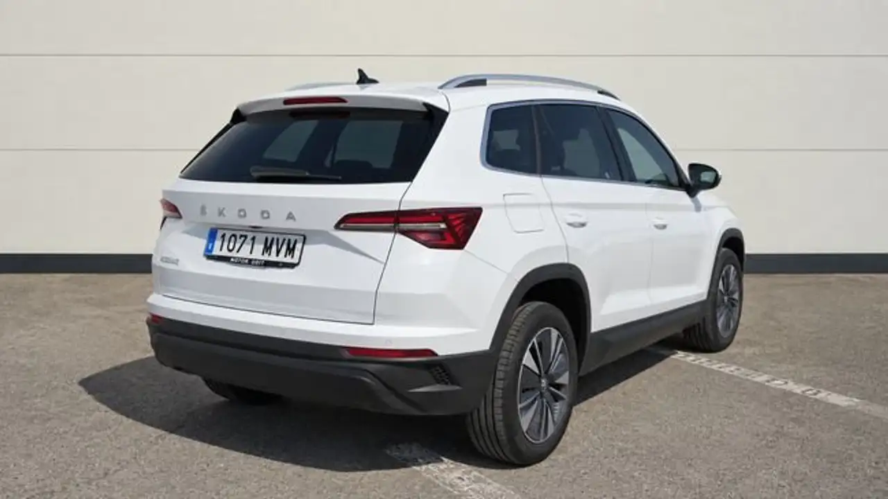 Skoda Karoq 1.0 TSI 85KW SELECTION 116 5P — Vehicle gallery 2
