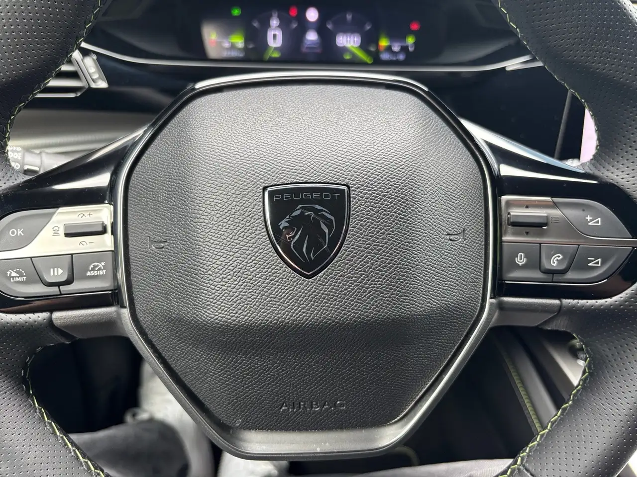 Peugeot 308 SW 1.2 PureTech 130 GT ACC KeyLess LED Navi — Vehicle gallery 17