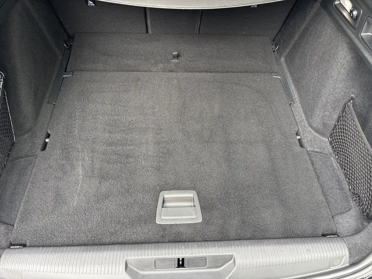 Peugeot 308 SW 1.2 PureTech 130 GT ACC KeyLess LED Navi — Vehicle gallery 12