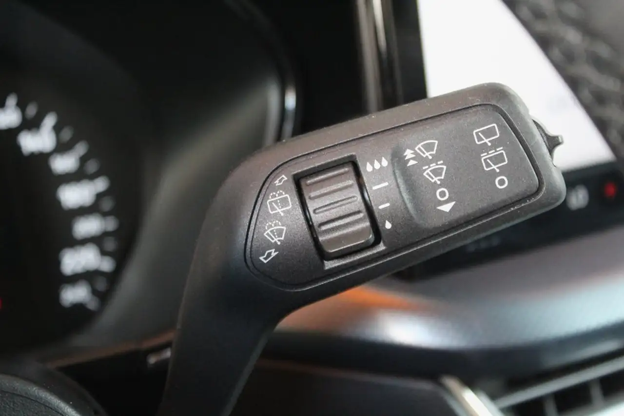 Ford Focus Active 1.0T EcoBoost mHEV 92kW 125CV — Galería del vehículo 16