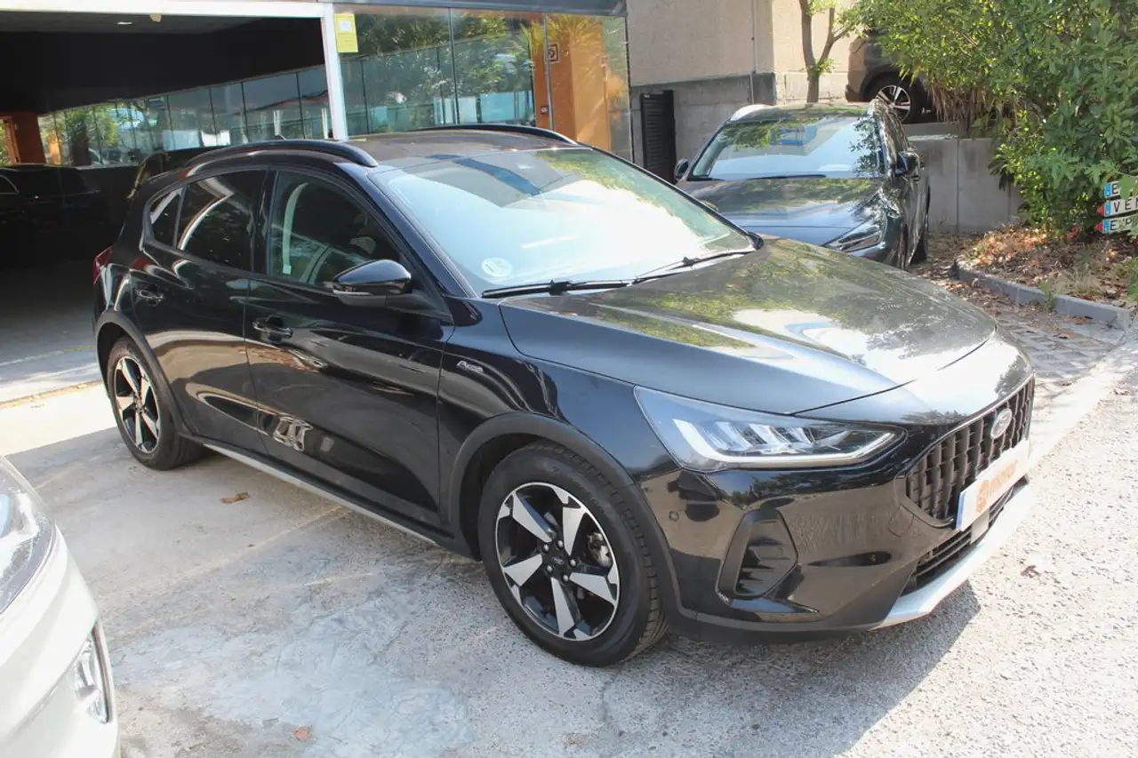 Ford Focus Active 1.0T EcoBoost mHEV 92kW 125CV — Galería del vehículo 3