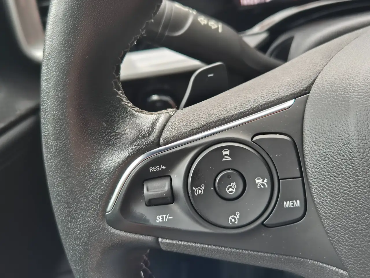Opel Mokka GS Line *Kamera*LED*Navi*SHZ*LHZ*AppConn* — معرض صور السيارة 25
