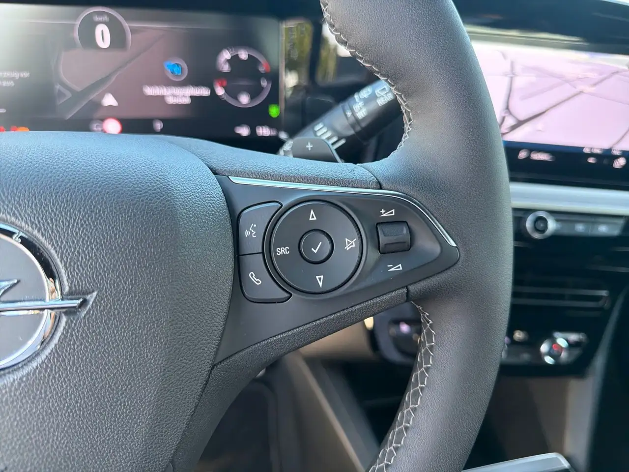 Opel Mokka GS AT NAVI/130°RFK/LHZ/SHZ/ACC/LED — معرض صور السيارة 16