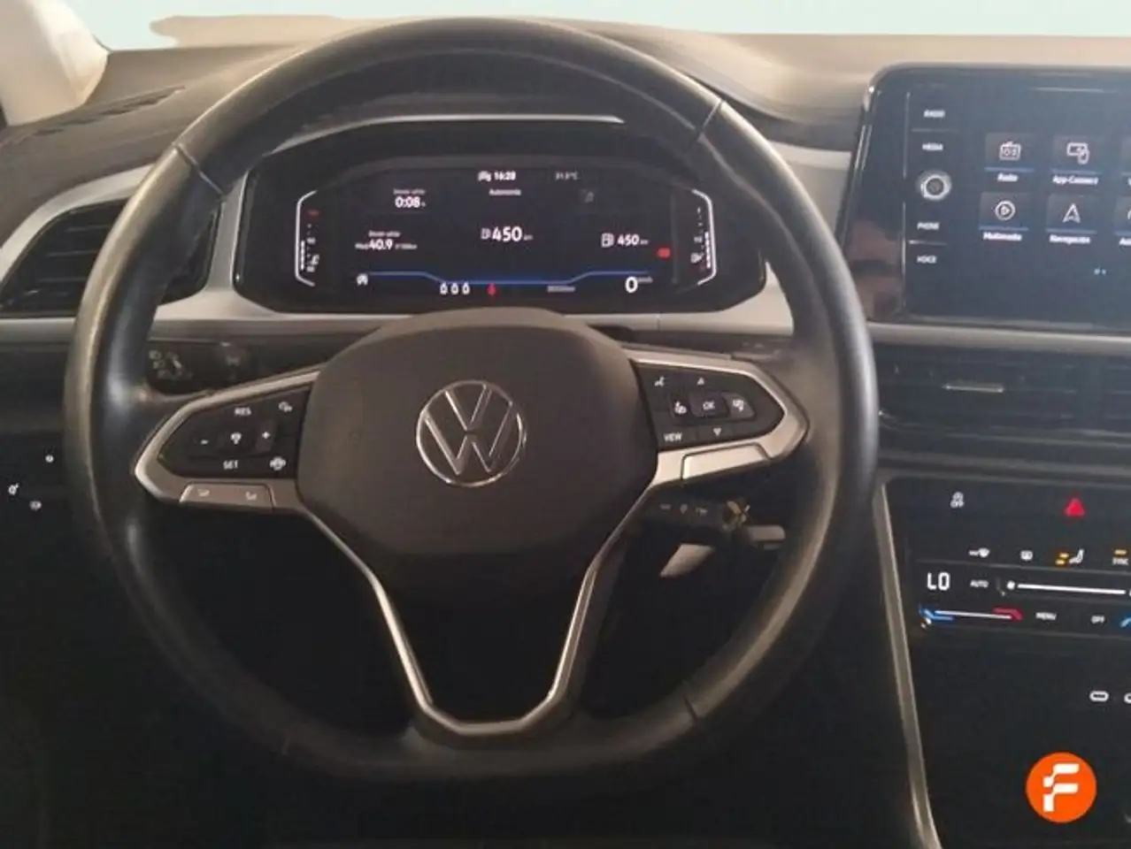 Volkswagen T-Roc 2.0TDI Life 85kW — Vehicle gallery 14