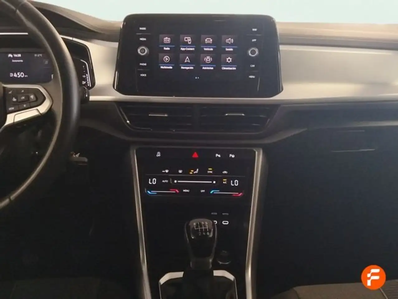 Volkswagen T-Roc 2.0TDI Life 85kW — Vehicle gallery 20