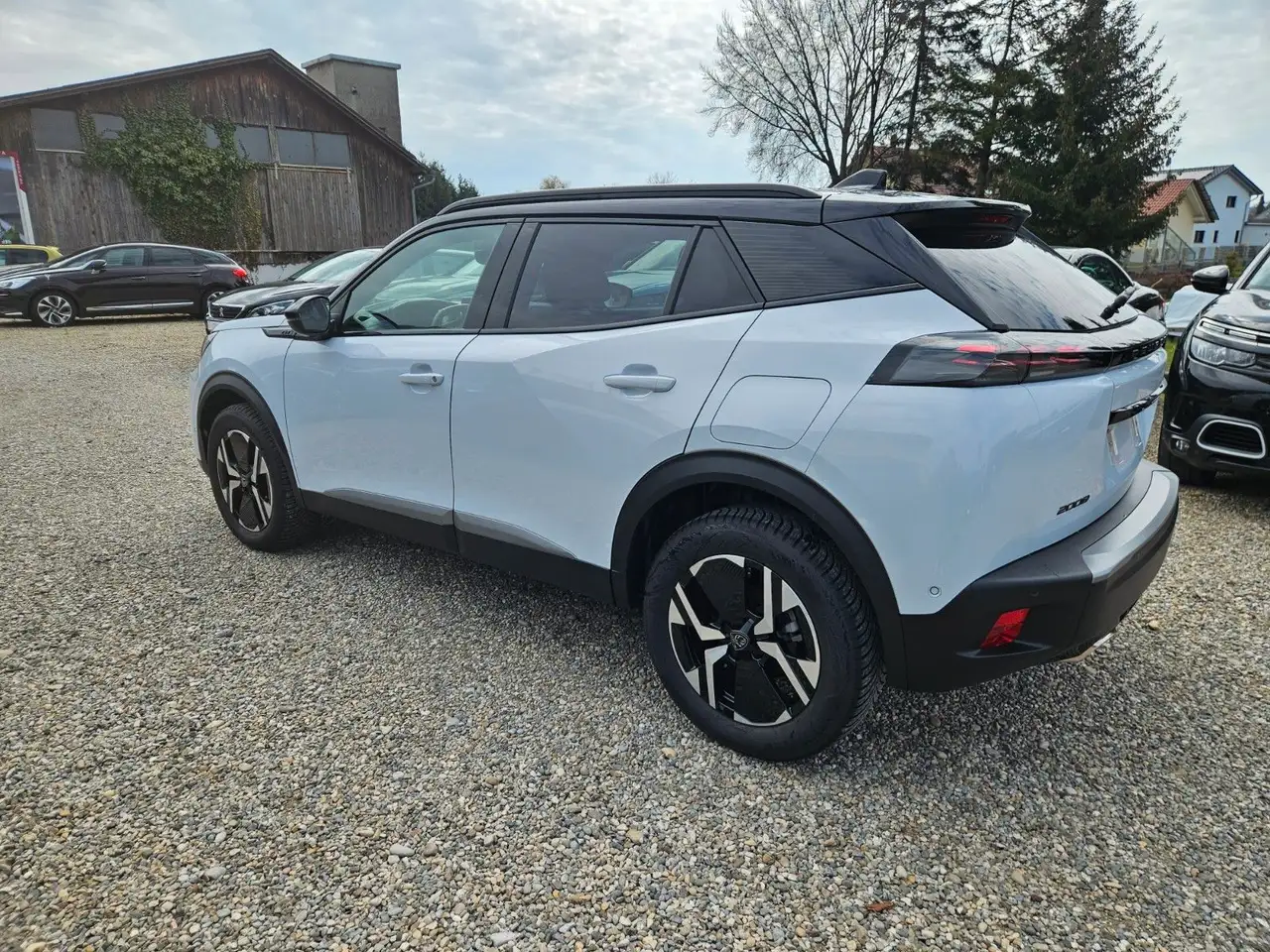Peugeot 2008 GT,SHZ,NAVI,EPH — Galerie du véhicule 3