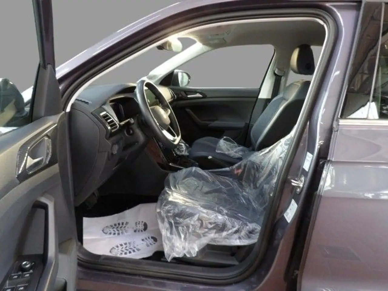 Volkswagen T-Cross 1.0 TSI DSG Style ACC APP Travel-Assist — Vehicle gallery 4
