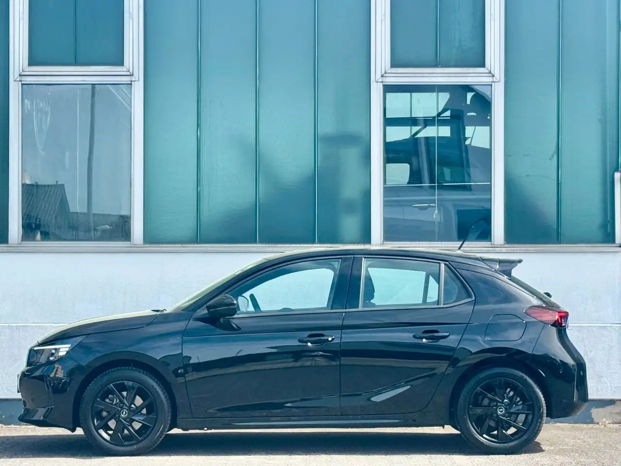 Opel Corsa GS AUTOMATIK RKAM SITZH LENKHEIZ PDC — معرض صور السيارة 5