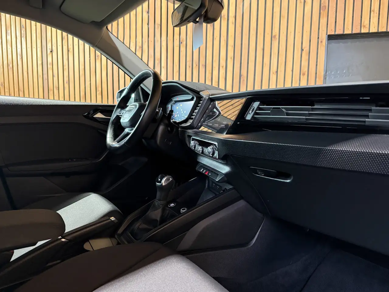Audi A1 Sportback 30 TFSI Aut. *Navi*Virtual*Kam*LED — Vehicle gallery 15