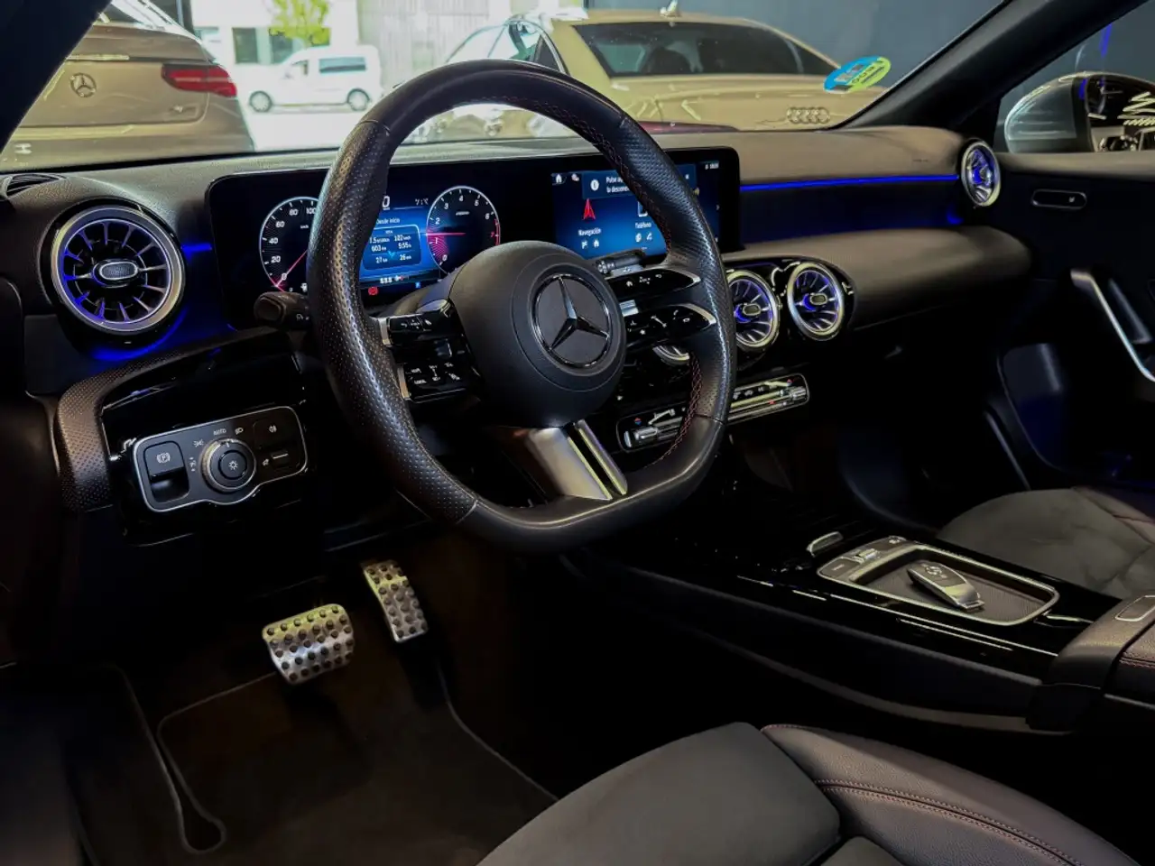 Mercedes-Benz A 180 Progressive Line Advanced 7G-DCT — معرض صور السيارة 8