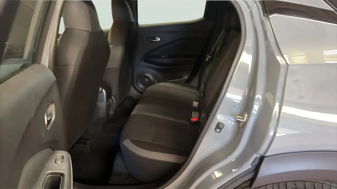 Nissan Juke 1.0 DIG-T N-Connecta 4x2 114 — Vehicle gallery 18