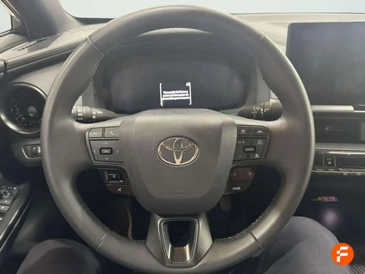 Toyota C-HR 140H Advance — معرض صور السيارة 14