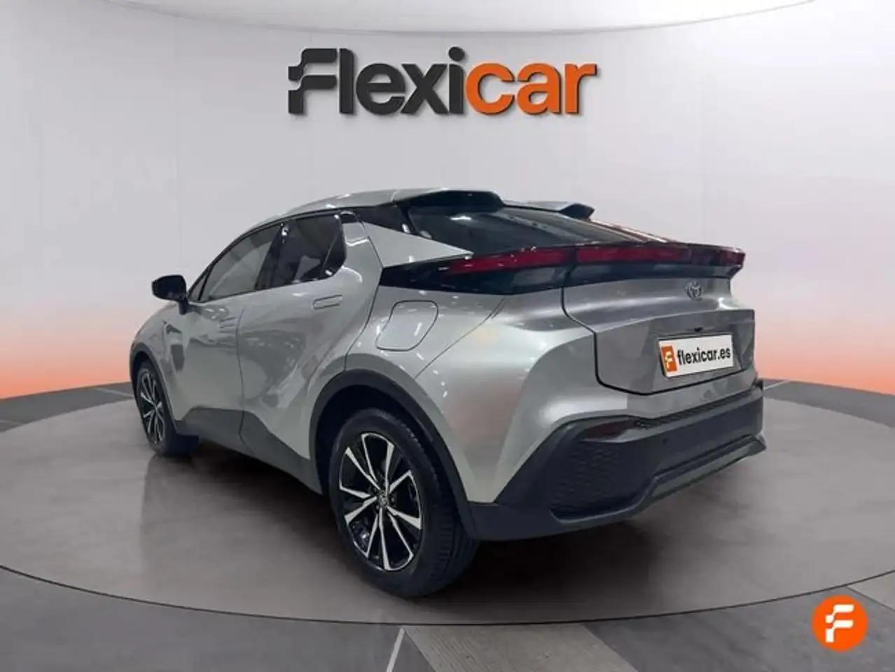 Toyota C-HR 140H Advance — معرض صور السيارة 5