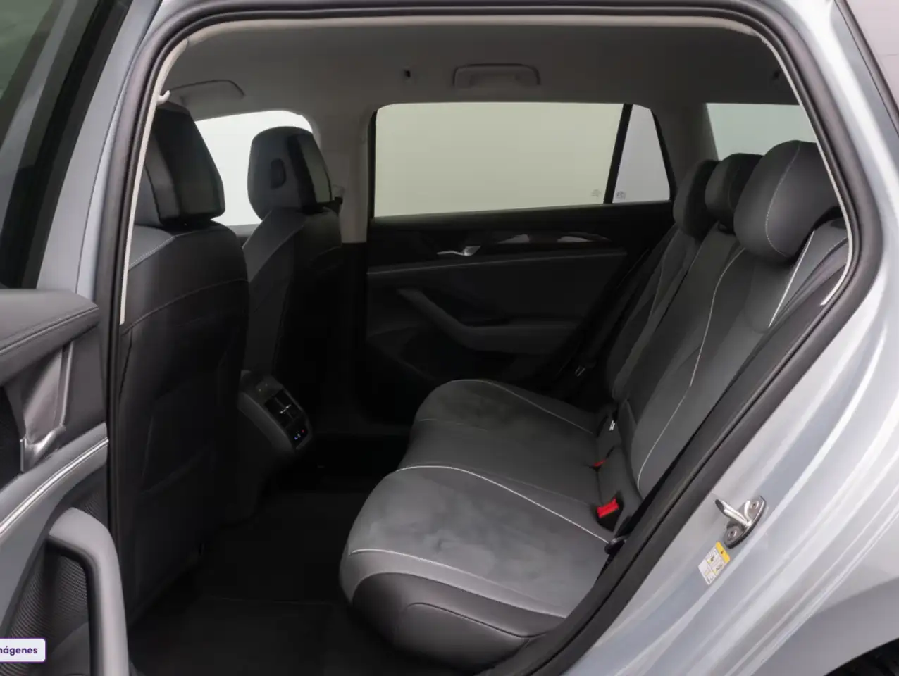 Volkswagen Passat 1.5 eHybrid DSG6 150kW — Vehicle gallery 25
