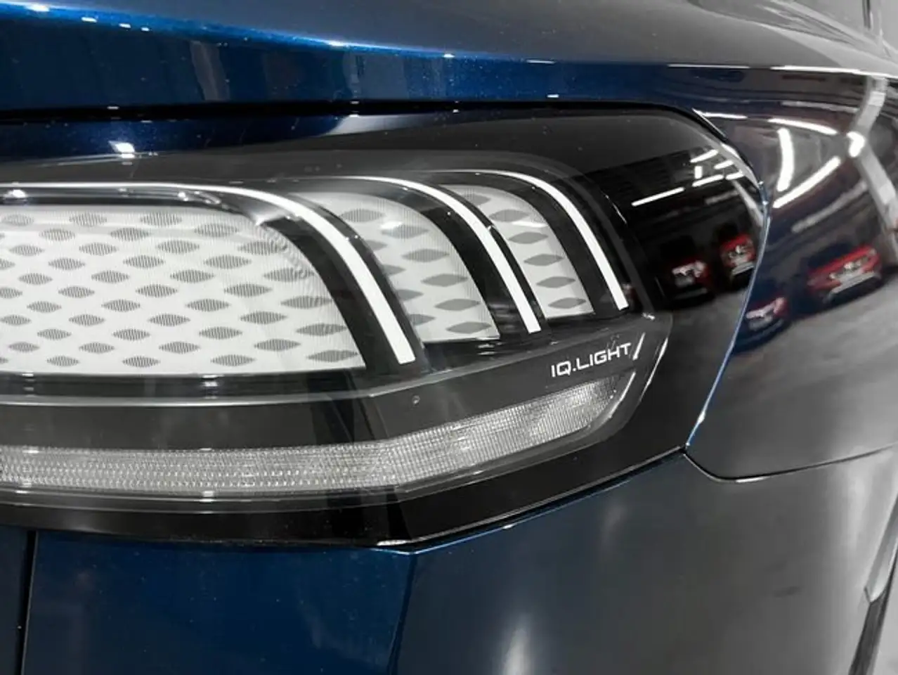 Volkswagen ID.7 Pro 82 kWh 210 kW (286 CV) (ED23QK13) — معرض صور السيارة 12