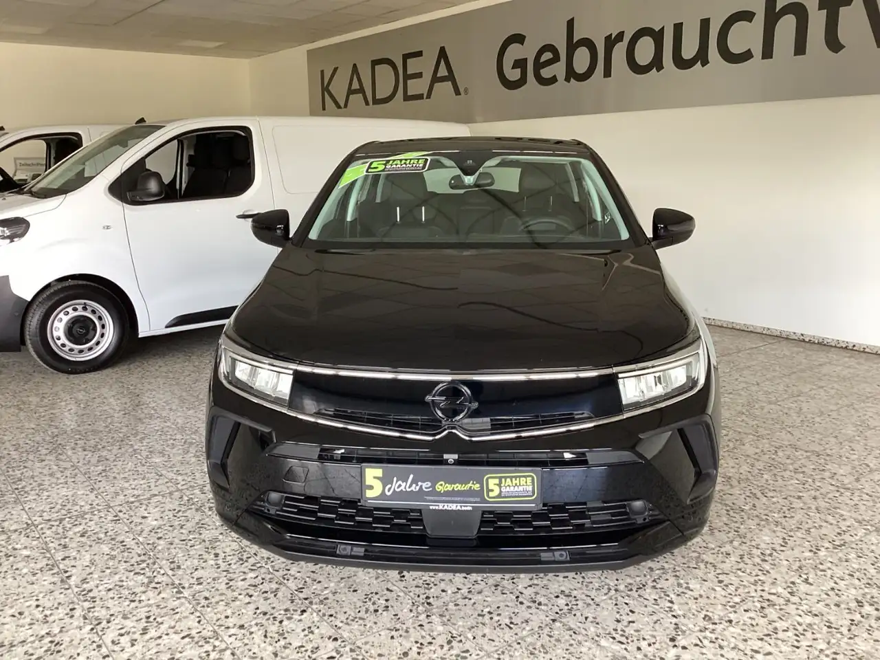 Opel Grandland 1.2 Turbo GS Line LED+SHZ+2xKlima+360 — معرض صور السيارة 4
