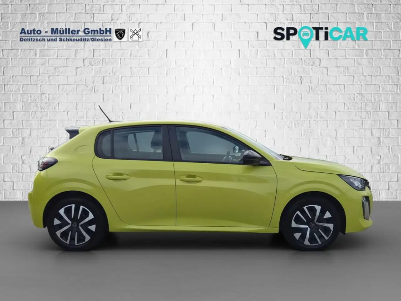 Peugeot 208 Hybrid 100 Active THP 1.2 110 Allure Automatik — Galerie du véhicule 4