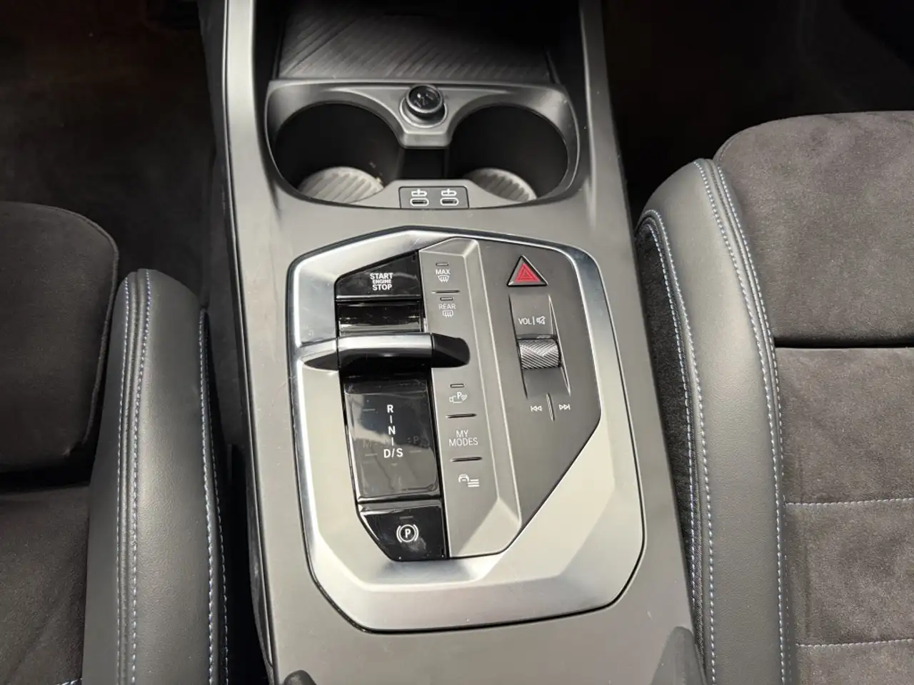BMW 116 120iA — Vehicle gallery 23