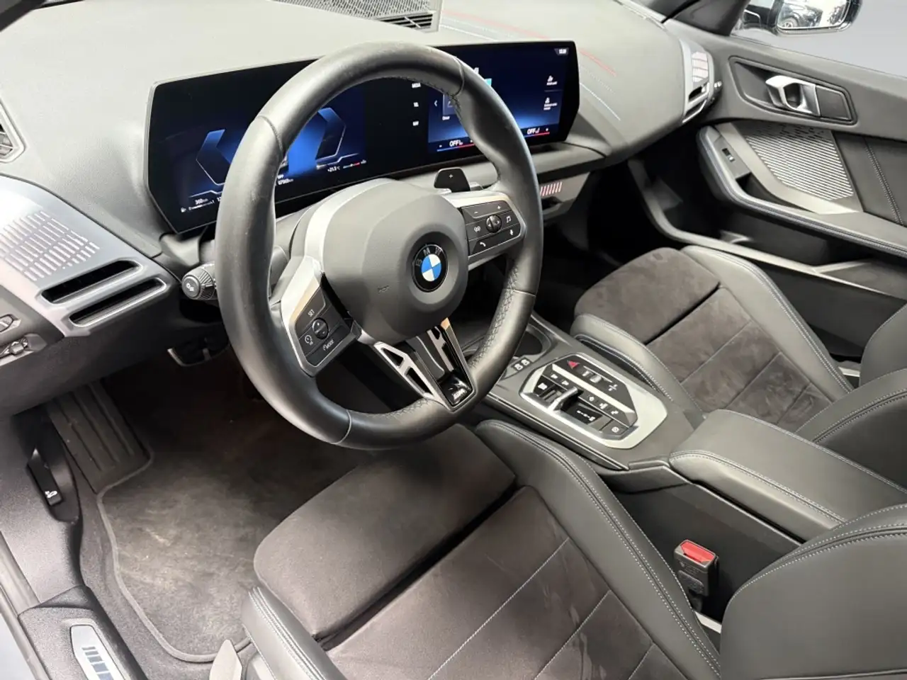 BMW 116 120iA — Vehicle gallery 16