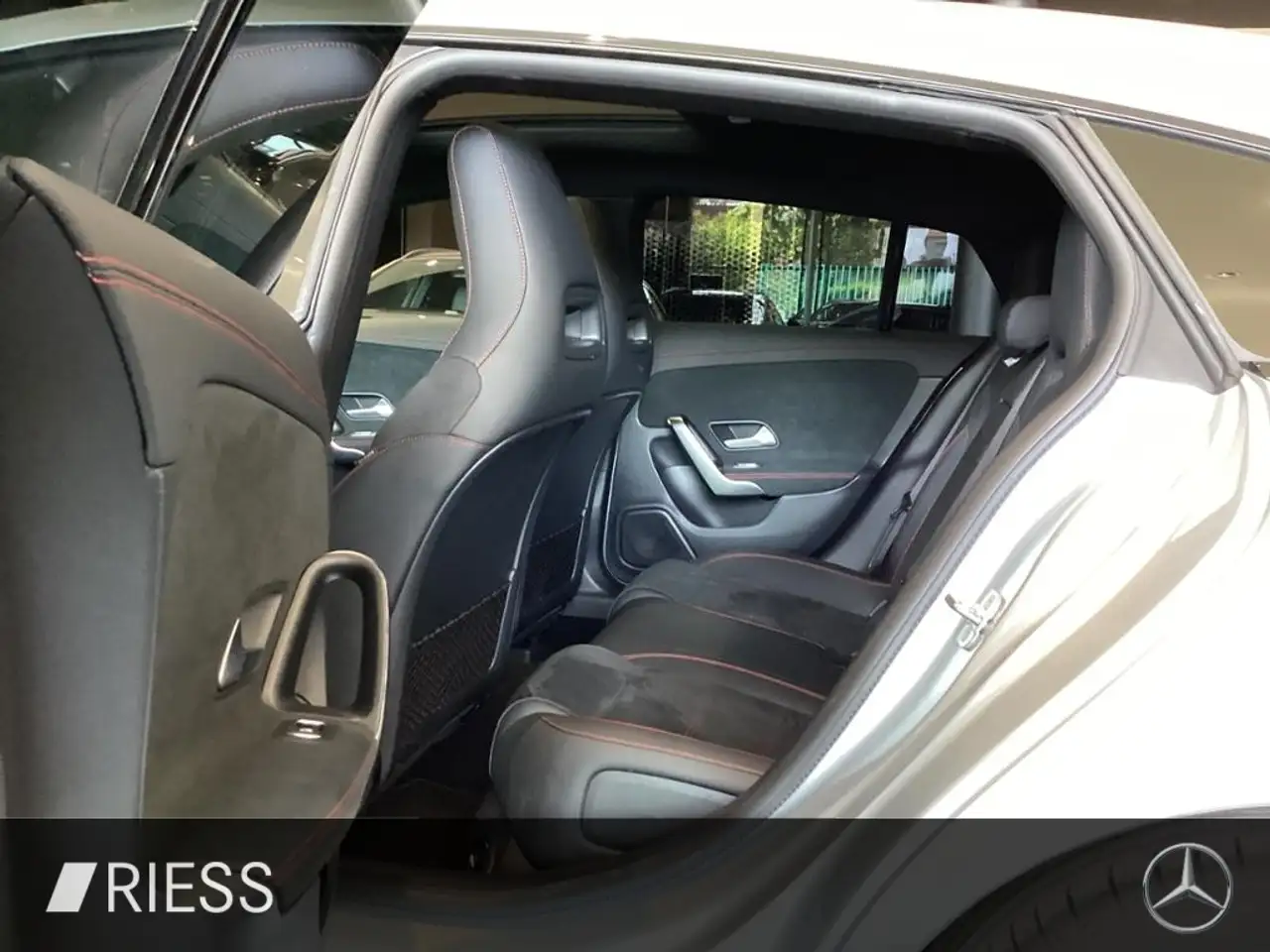 Mercedes-Benz CLA 250 e SB AMG SPORT PANO AHK DISTRO KEYLESS — Vehicle gallery 14