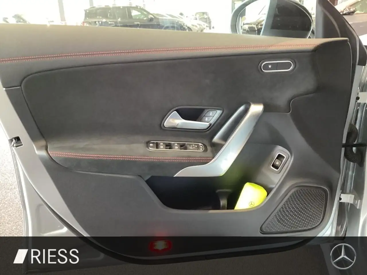 Mercedes-Benz CLA 250 e SB AMG SPORT PANO AHK DISTRO KEYLESS — Vehicle gallery 5