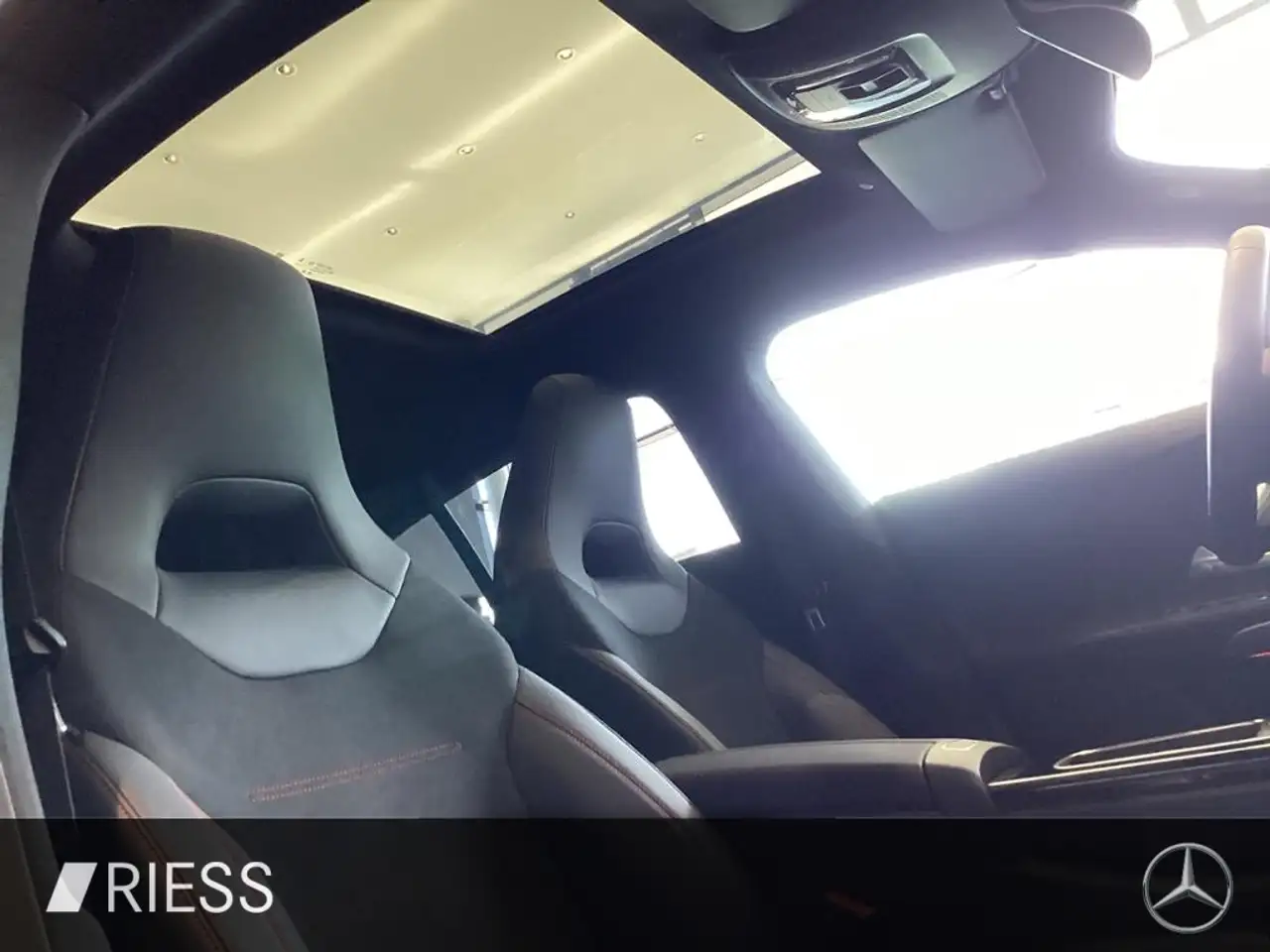 Mercedes-Benz CLA 250 e SB AMG SPORT PANO AHK DISTRO KEYLESS — Vehicle gallery 9